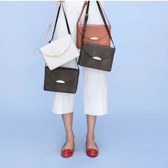 NWOT (never carried) Neely & Chloe blue suede magnetic flap small shoulder bag - Picture 2 of 7